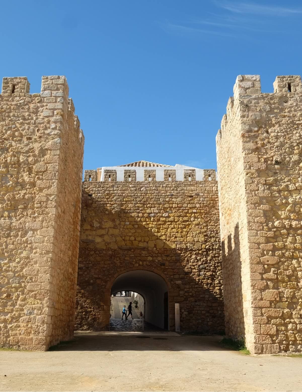 Muralhas e Arco de São Gonçalo
